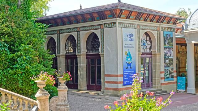 Vigie De Leau Mauresque Garnier Jean Jacques Dalia Ville De Vittel Small