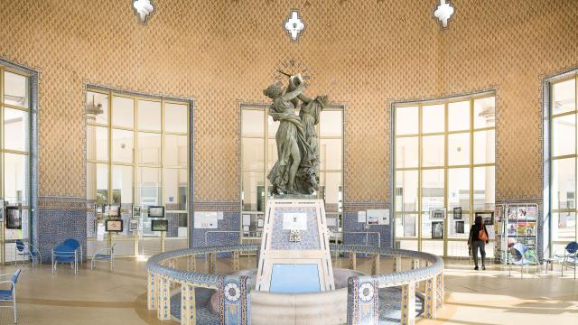 Panorama Pavillon Sources Contrexeville J. Baudoin Industriel Photographe Pour Destination Vittel Contrexeville Copie